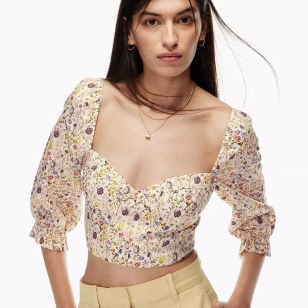 Wilfred Aritzia Vilette floral crop top
